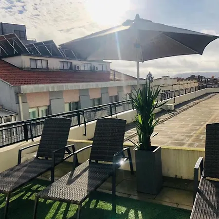 Luxury 3 Bedroom With Rooftop *